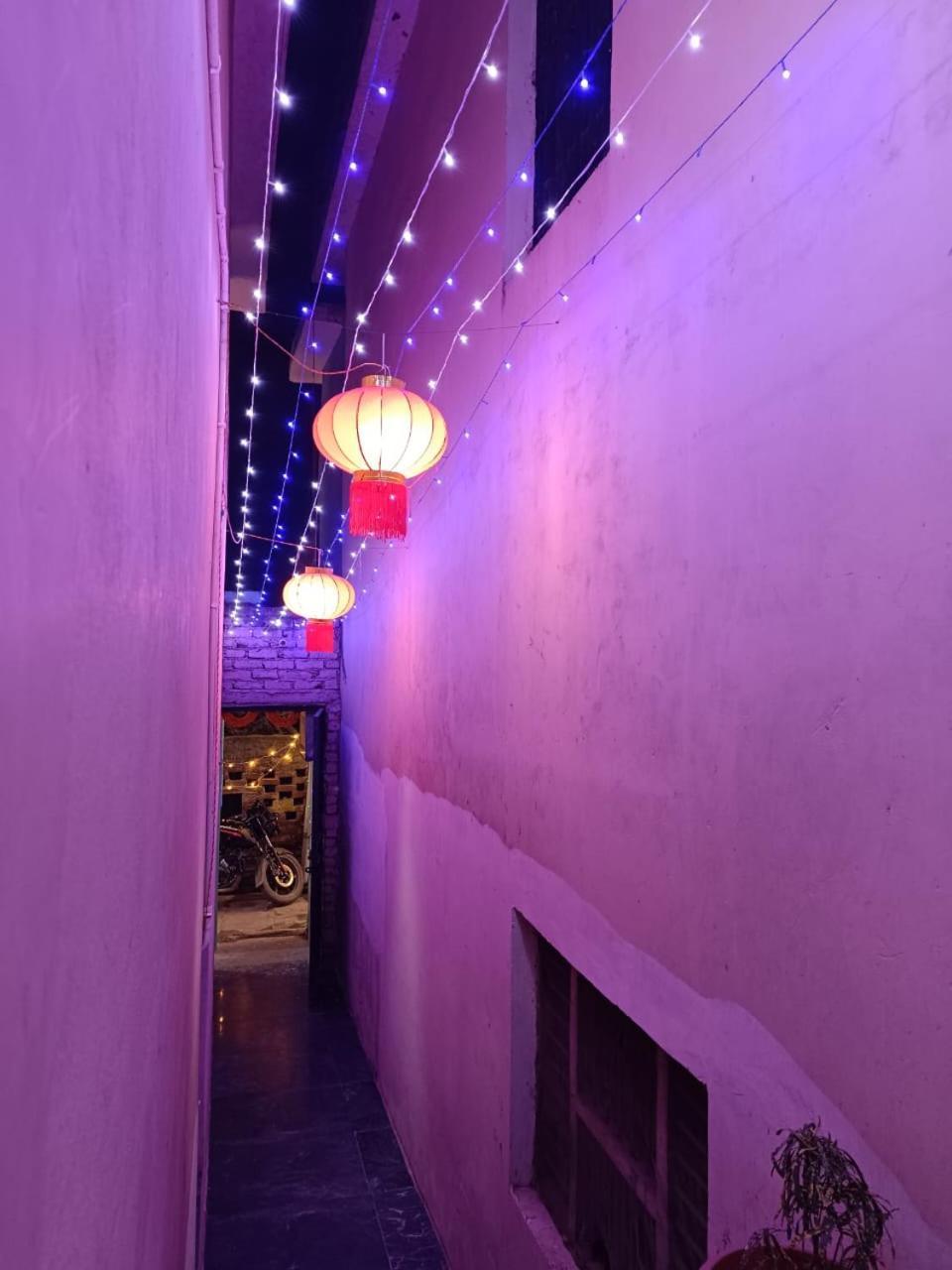 Jpm Guest House พาราณสี ภายนอก รูปภาพ