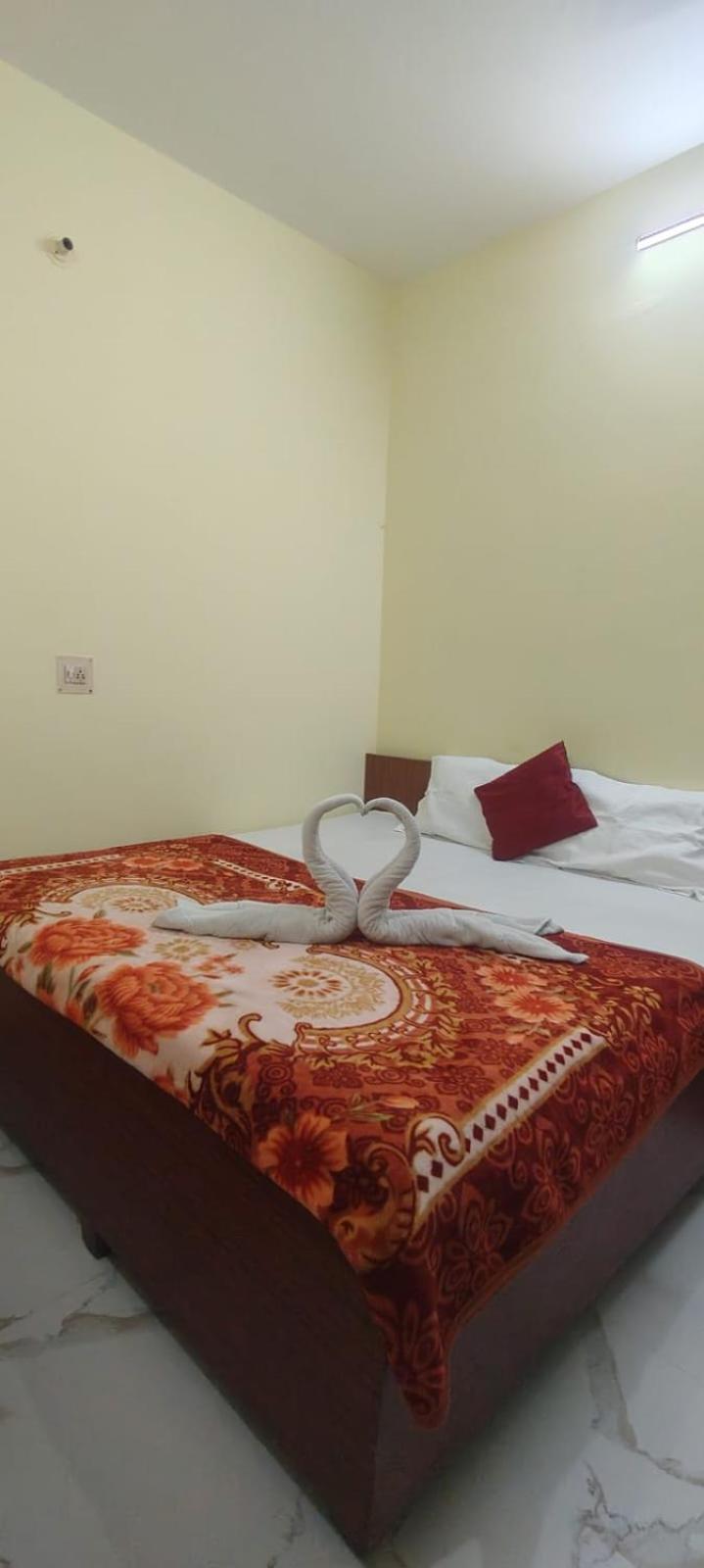 Jpm Guest House พาราณสี ภายนอก รูปภาพ